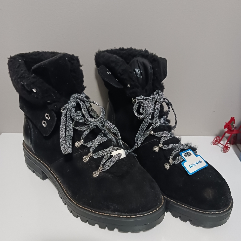 Women's Time And True Lug Boot , With Memory Foam… - image 2